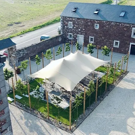 Fascinating Castle In Perwez-Haillot With Heating 펜션