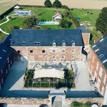 Fascinating Castle In Perwez-Haillot With Heating *