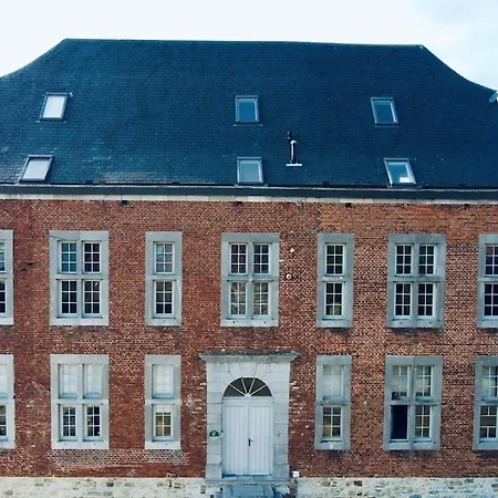 Fascinating Castle In Perwez-Haillot With Heating Prázdninový dům