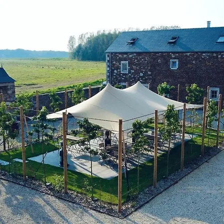 펜션 Fascinating Castle In Perwez-Haillot With Heating Perwez (Namur)